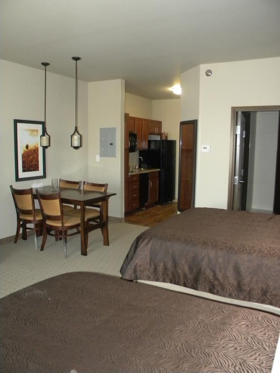 Teddy'S Residential Suites Watford City Kültér fotó
