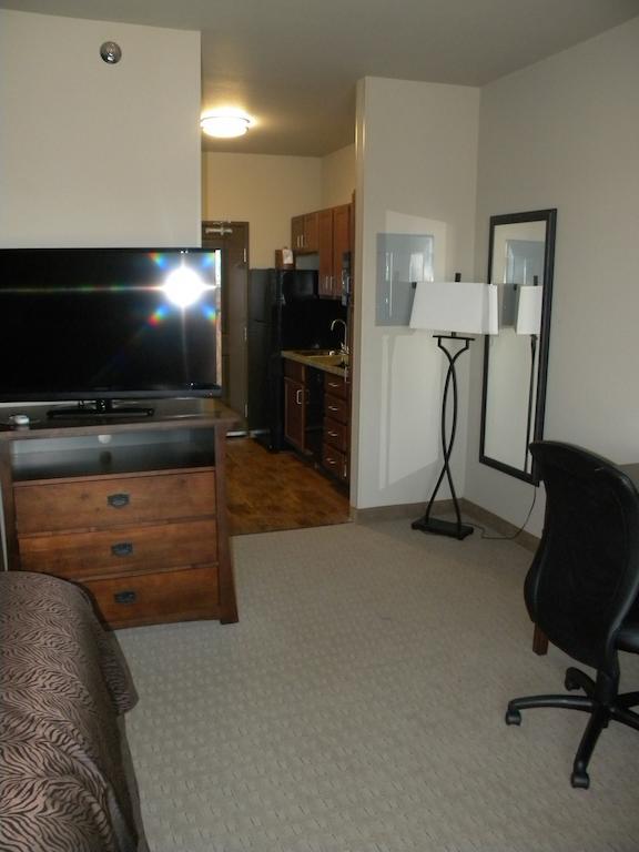 Teddy'S Residential Suites Watford City Kültér fotó