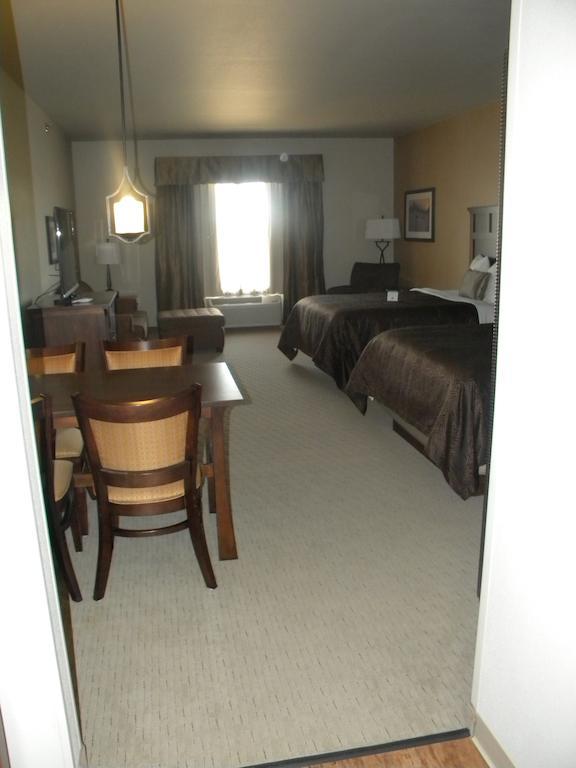 Teddy'S Residential Suites Watford City Kültér fotó