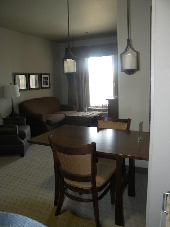 Teddy'S Residential Suites Watford City Kültér fotó