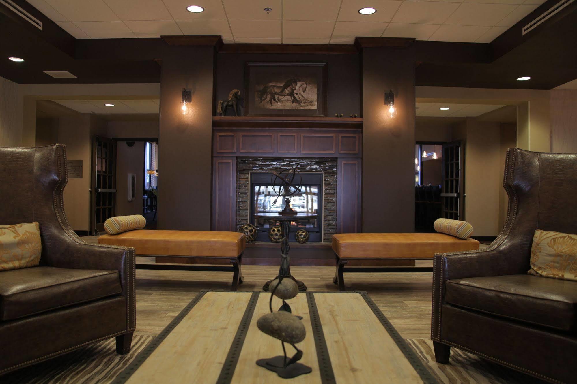 Teddy'S Residential Suites Watford City Kültér fotó