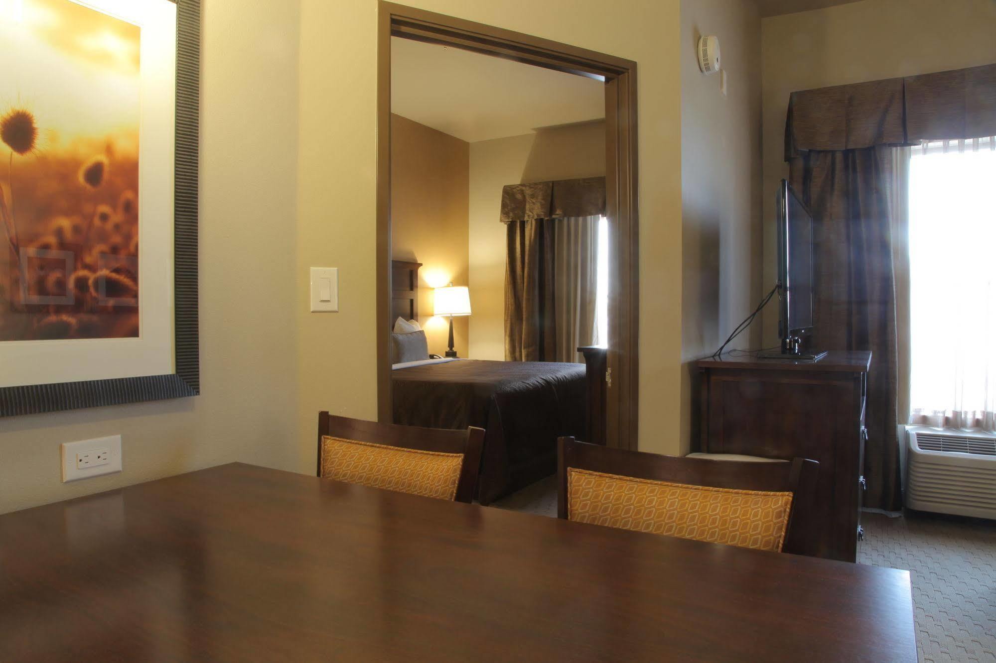 Teddy'S Residential Suites Watford City Kültér fotó